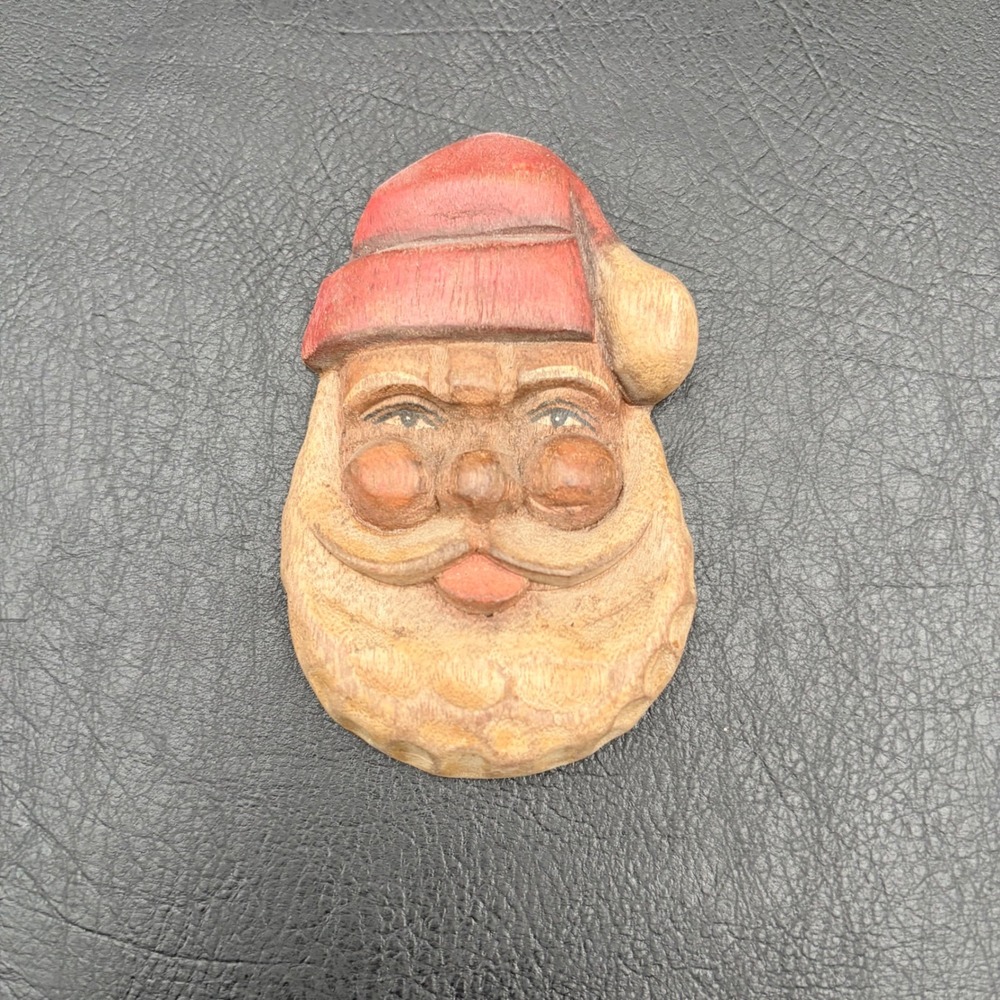 Vintage Hand Carved Wood Santa Claus Face Wall Decor Christmas Folk Art 4"